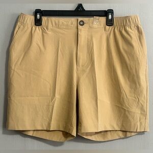chubbies Men's Tan Flat Front Shorts
6” Inseams
Size XLarge